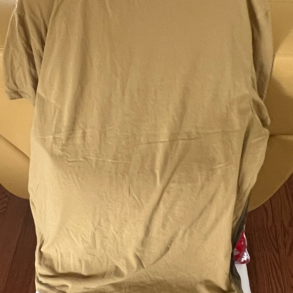 Mens Calvin Klein short sleeve v neck shirts. Worn once to try on. - Picture 9 of 9